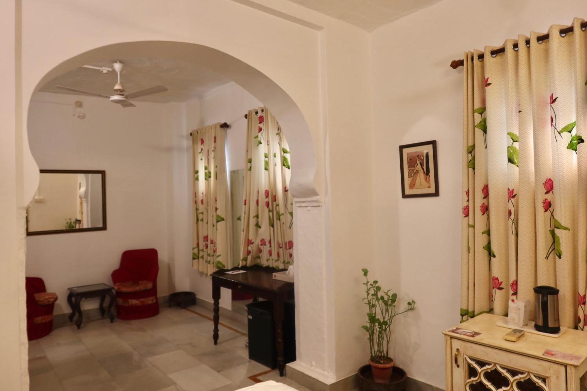 Dev Niwas - Heritage Hotel Бунди Экстерьер фото
