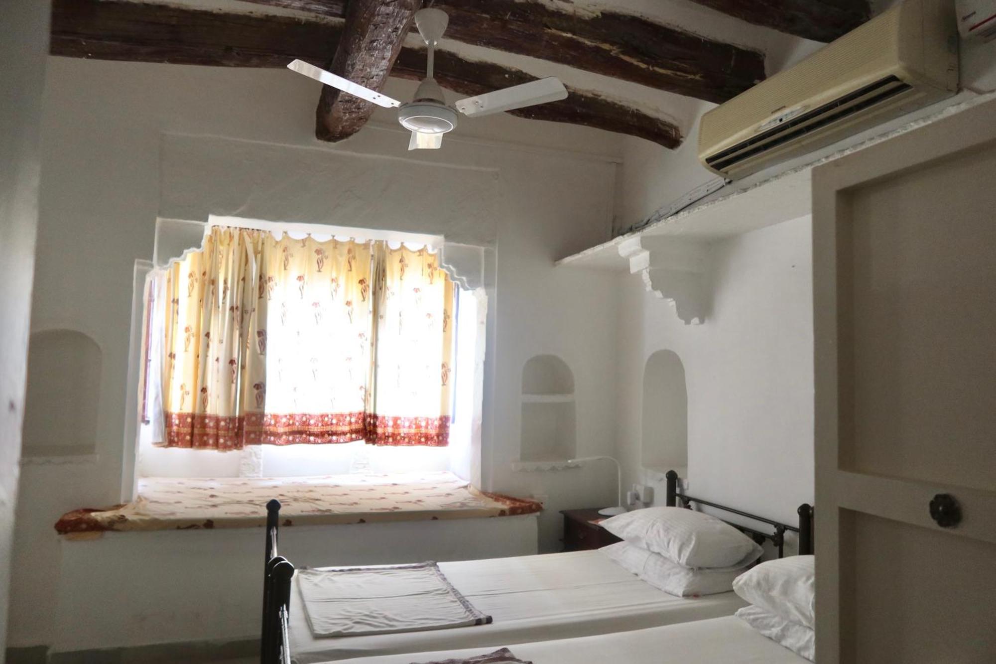 Dev Niwas - Heritage Hotel Бунди Экстерьер фото